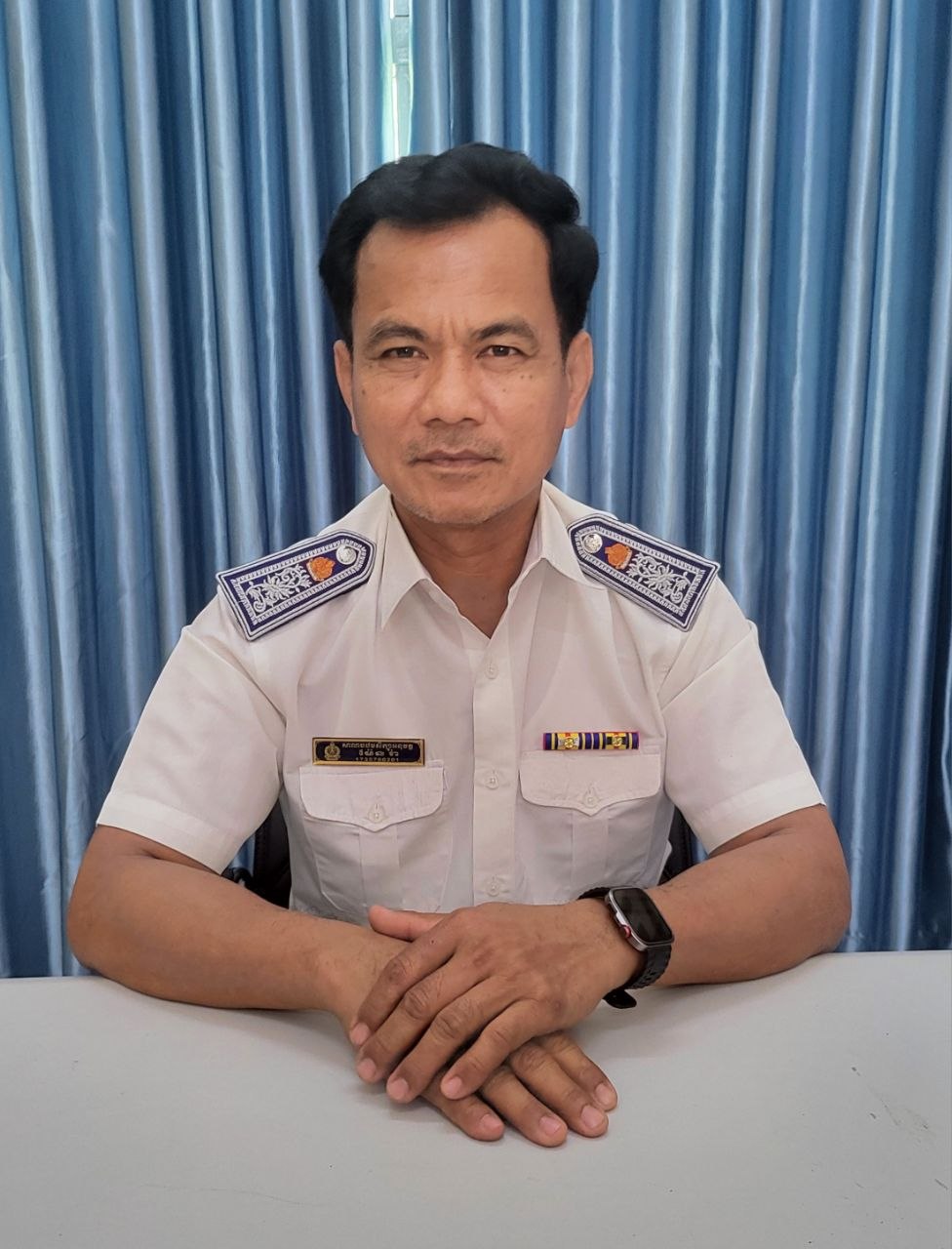 លោក ម៉ែន រ៉ា